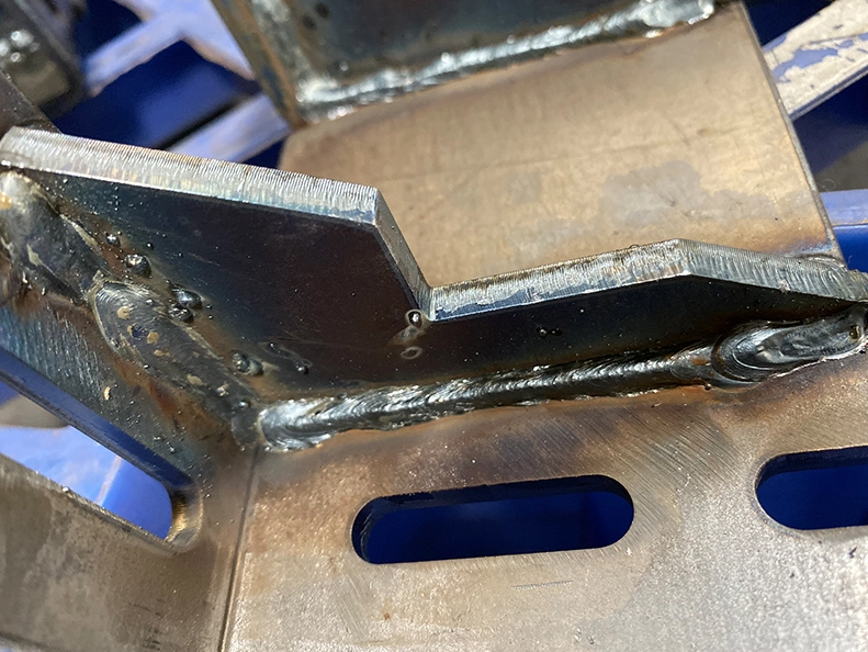 Pièces d'emboutissage de métal en acier inoxydable personnalisées