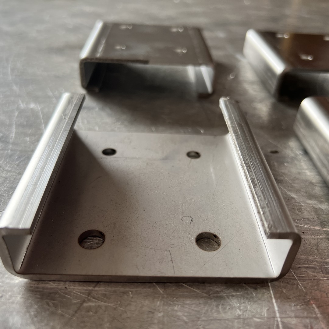 Fabrication de métaux sur mesure Soudage de petites pièces métalliques