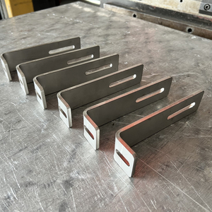 Fabrication de tôles Emboutissage Cadre de support Soudage de produits métalliques